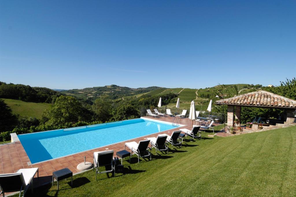 La Maragliana Lejlighedshotel Castel Rocchero Eksteriør billede