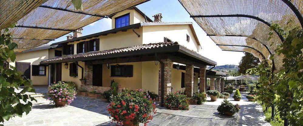 La Maragliana Lejlighedshotel Castel Rocchero Eksteriør billede